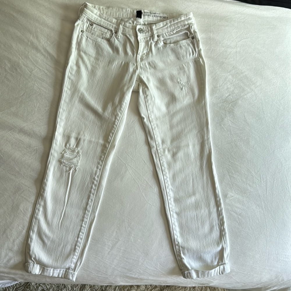Women’s Gap Boyfriend distressed white  denim jeans, sz 26. Slight stretch